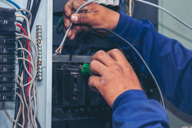 Best Circuit Breaker Repair  in South Whitley, IN